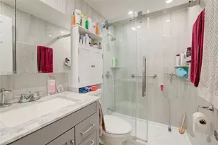 800 SW 11th Ave, Hallandale Beach, FL 33009 - Photo 18