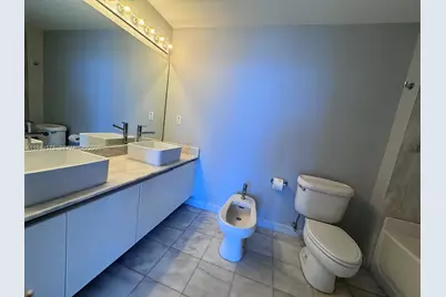 601 NE 36th St #1311, Miami, FL 33137 - Photo 18