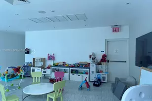 601 NE 36th St, Miami, FL 33137 - Photo 44