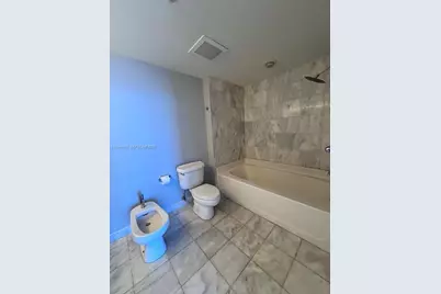 601 NE 36th St #1311, Miami, FL 33137 - Photo 20