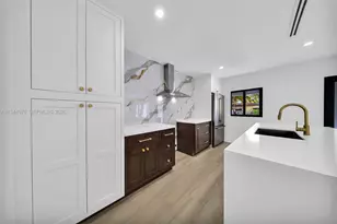 12860 NE 10th Ave, North Miami, FL 33161 - Photo 24