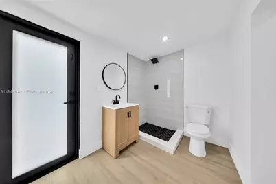 12860 NE 10th Ave, North Miami, FL 33161 - Photo 36