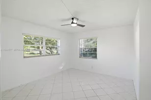 13350 SW 1st St, Pembroke Pines, FL 33027 - Photo 12