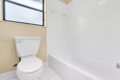 15835 Cotswold Ct, Davie, FL 33331 - Photo 48