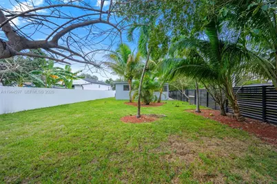 1995 NW 58th St, Miami, FL 33142 - Photo 26