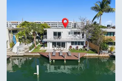 7286 Gary Ave, Miami Beach, FL 33141 - Photo 1