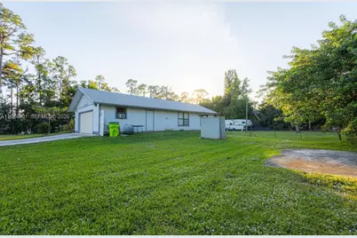 1181 W C Rd, Loxahatchee, FL 33470 - Photo 14