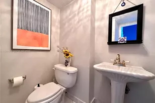 2829 Indian Creek Dr, Miami Beach, FL 33140 - Photo 6