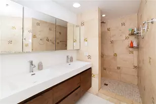 17150 N Bay, Sunny Isles Beach, FL 33160 - Photo 32