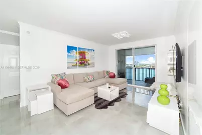 17150 N Bay #2905, Sunny Isles Beach, FL 33160 - Photo 2