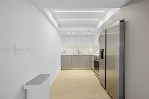 20505 E Country Club Dr, Aventura, FL 33180 - Photo 10