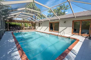 10116 SW 144th Pl, Miami, FL 33186 - Photo 2