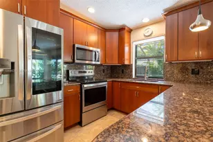 10116 SW 144th Pl, Miami, FL 33186 - Photo 12
