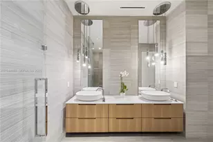 4701 N Meridian Ave, Miami Beach, FL 33140 - Photo 32