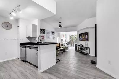 2457 Centergate Dr #306, Miramar, FL 33025 - Photo 2