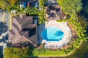 2457 Centergate Dr, Miramar, FL 33025 - Photo 26