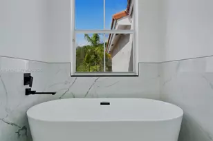 1551 Seagrape Way, Hollywood, FL 33019 - Photo 10