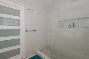 8950 Harding Ave, Surfside, FL 33154 - Photo 24