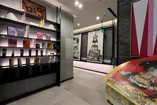 121 NE 34th St, Miami, FL 33137 - Photo 16