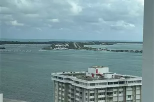 170 SE 14th St, Miami, FL 33131 - Photo 22