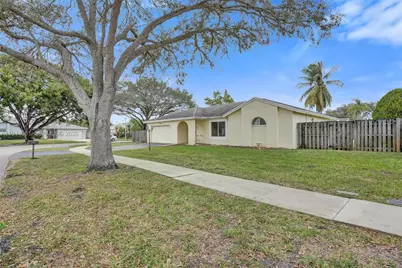 11991 SW 51st Ct, Cooper City, FL 33330 - Photo 8