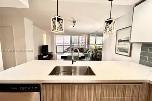 600 NE 36th St, Miami, FL 33137 - Photo 12