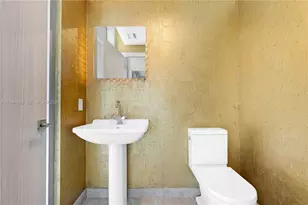 3737 Collins Ave, Miami Beach, FL 33140 - Photo 20