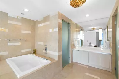 3737 Collins Ave #S-703, Miami Beach, FL 33140 - Photo 14