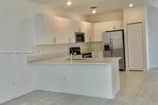 241 SW 159th Ct, Pembroke Pines, FL 33027 - Photo 8