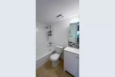 984 W 40th St #2, Hialeah, FL 33012 - Photo 2