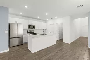 996 Bent Creek Dr, Fort Pierce, FL 34947 - Photo 10