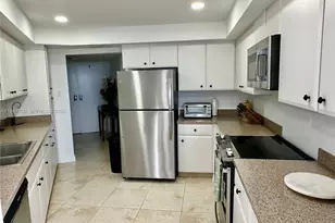 5420 N Ocean Dr, Singer Island, FL 33404 - Photo 26