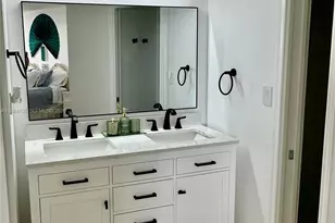 5420 N Ocean Dr, Singer Island, FL 33404 - Photo 20