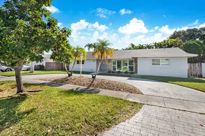 1920 NE 206th Ter, Miami, FL 33179 - Photo 2