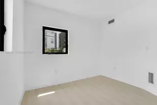 1814 NW 2nd Ct, Miami, FL 33136 - Photo 12