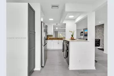 3804 NW 121st Ave, Sunrise, FL 33323 - Photo 18