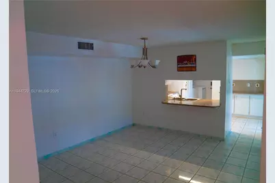 8093 NW 99 Street #2252, Hialeah Gardens, FL 33016 - Photo 6