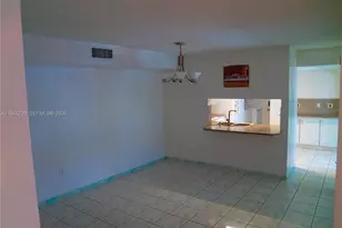 8093 NW 99th St, Hialeah Gardens, FL 33016 - Photo 6