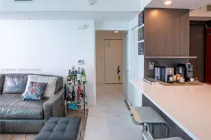 110 Washington Ave, Miami Beach, FL 33139 - Photo 4