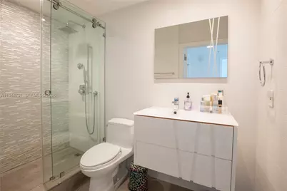 110 Washington Ave #1722, Miami Beach, FL 33139 - Photo 12