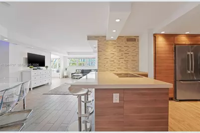 1881 Washington Ave #5H, Miami Beach, FL 33139 - Photo 2