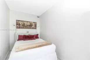 100 Lincoln Rd, Miami Beach, FL 33139 - Photo 16