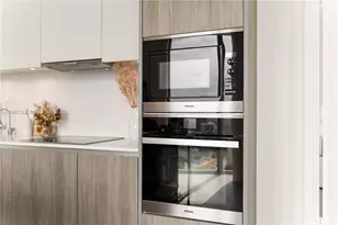 2900 NE 7th Ave, Miami, FL 33137 - Photo 10