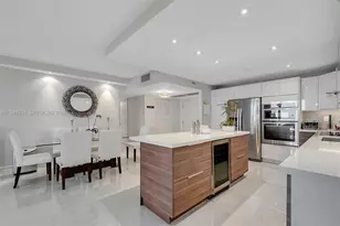 2301 Collins Ave, Miami Beach, FL 33139 - Photo 4