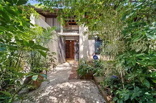 19432 NE 26th Ave, Miami, FL 33180 - Photo 2