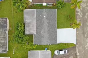 8235 NW 23rd St, Sunrise, FL 33322 - Photo 28