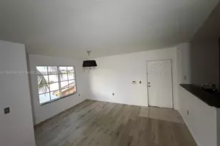 [Address not provided], West Palm Beach, FL 33409 - Photo 14