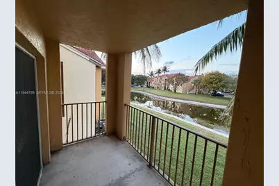[Address not provided], West Palm Beach, FL 33409 - Photo 10