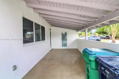 4940 SW 87th Ct, Miami, FL 33165 - Photo 22