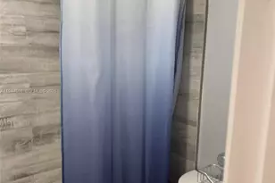 1351 NE Miami Gardens Dr, Miami, FL 33179 - Photo 10